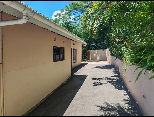 4 BEDROOM HOUSE FOR SALE IN CHILTERN HILLS